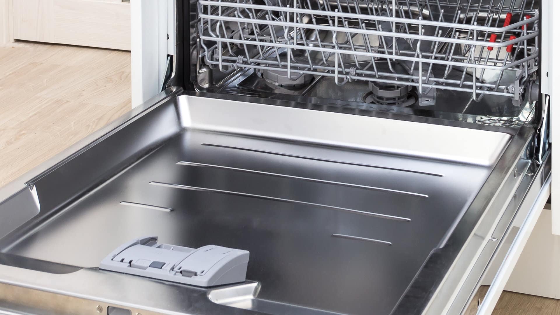 Bosch Dishwasher Not Draining? 3 Potential Causes and Fixes